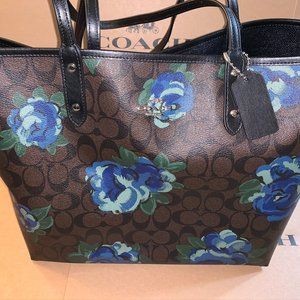 New Coach Reversible City Tote In Signature Canvas With Jumbo Floral Print